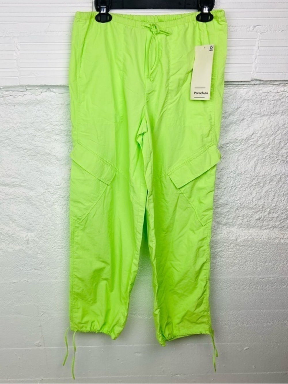NWT no boundaries Parachute Neon Lime Cargo Pants size XS